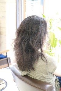 髪の艶で見た目年齢ー１０歳☆｜豊島区大塚駅にある美容室　Repro (リプロ)　くせ毛お悩み解決サロン